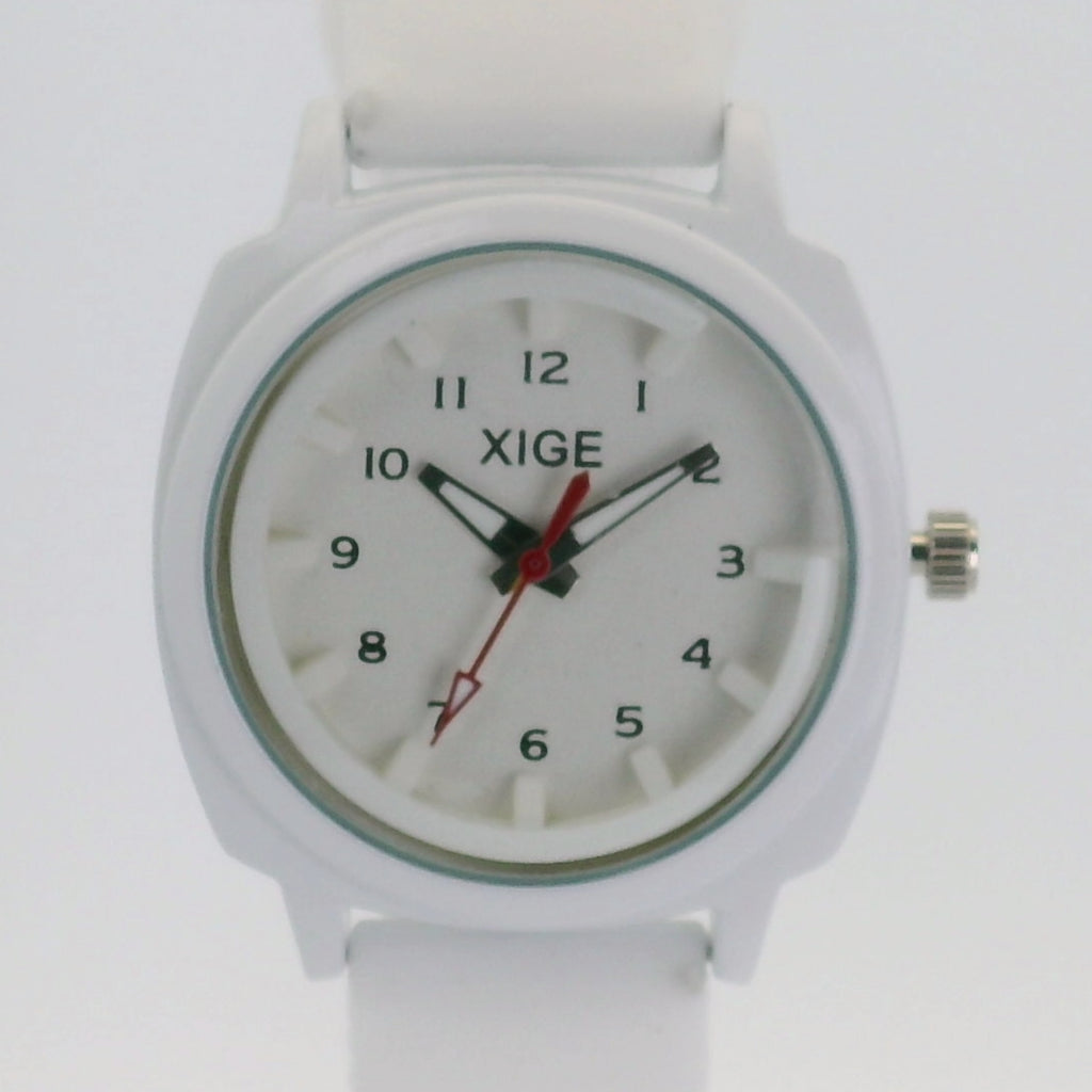 Xige Kids’ Analogue Watch – The Perfect First Watch  - Water-Resistant