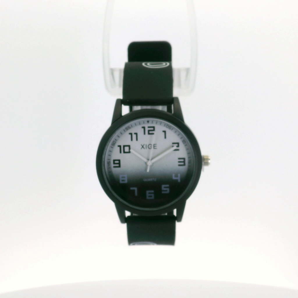Xige Kids’ Analogue Watch – The Perfect First Watch  - Water-Resistant