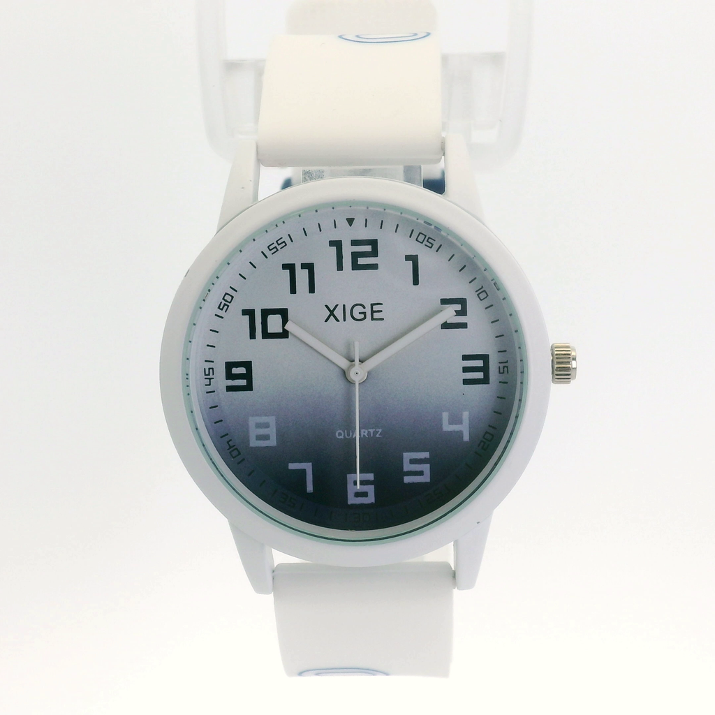 Xige Kids’ Analogue Watch – The Perfect First Watch  - Water-Resistant