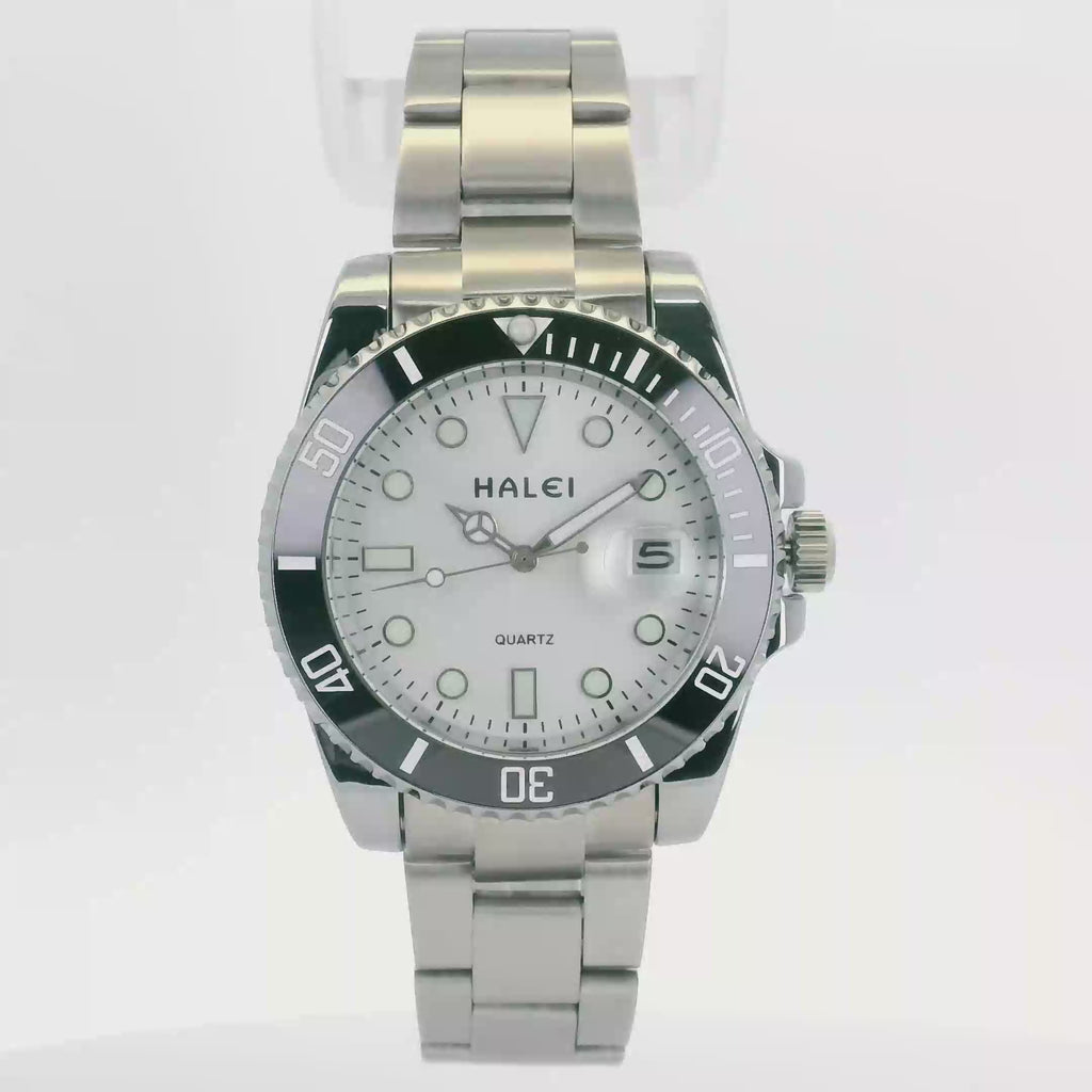 Halei Dive 40 mm Stainless Steel Back Watch – Water‑Resistant, Silver-Tone Bracelet, Fast UK Delivery